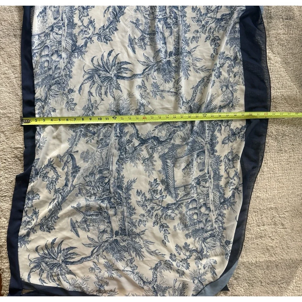 Apron blue and white Toile de Jouy pattern Chinoiserie scenes solid, blue trim